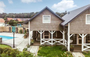 Gorgeous Home In Karwia With Heated Swimming Pool